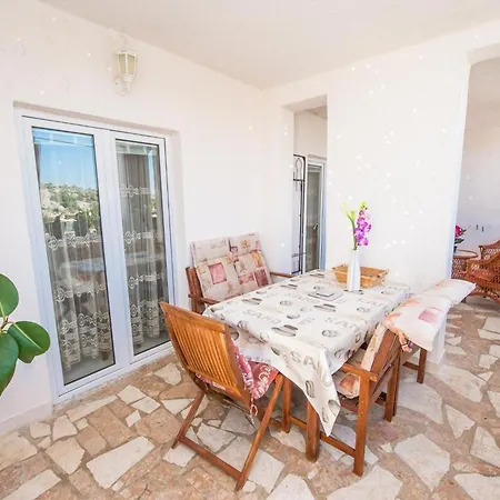 Luxory Mit Meerblick By Interhome